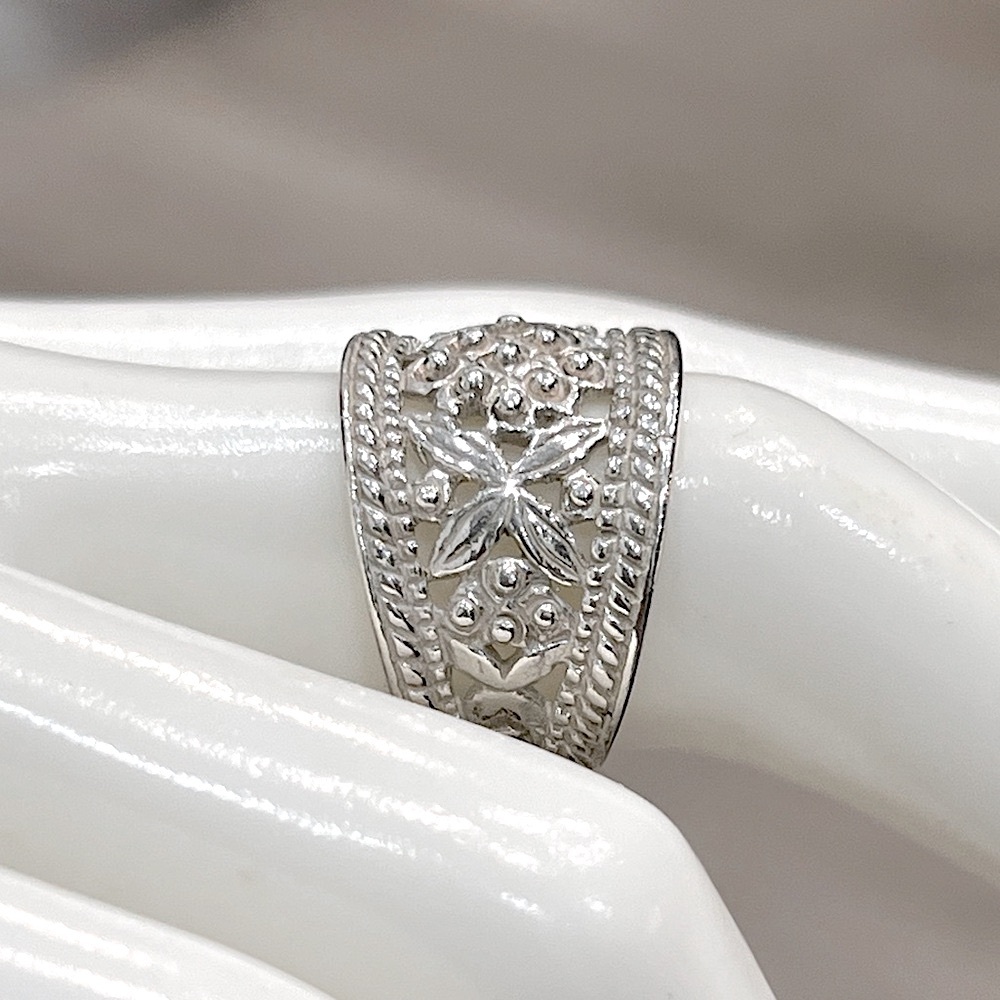Sterling Silver Openwork Floral Band Ring - Picture 6 of 8